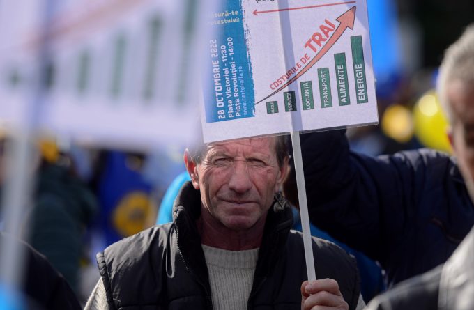 Criza scumpirii vieții. Cum va rezista economia între riscul de recesiune și alegeri